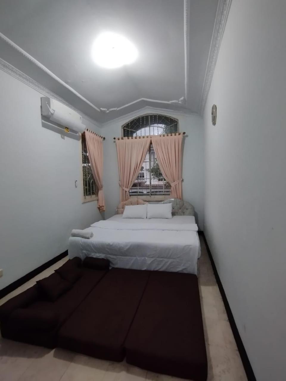 Vila Princess,Sentul 4Bedroom Dan Tenda Camping,Private Pool, Tenis Meja, Mini Billiard, Karaoke, Ayunan,Bbq, 08Satu3 80Satu6 4Satu5Satu Bogor Eksteriør bilde