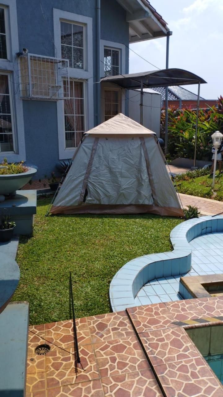 Vila Princess,Sentul 4Bedroom Dan Tenda Camping,Private Pool, Tenis Meja, Mini Billiard, Karaoke, Ayunan,Bbq, 08Satu3 80Satu6 4Satu5Satu Bogor Eksteriør bilde